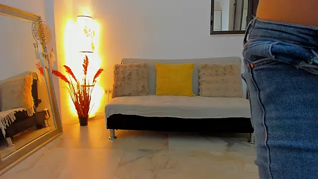 Julya Anna online show from 11, 4, 2026