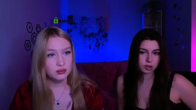 playful sophie online show from 17, 4, 2026