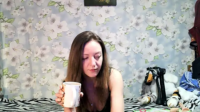 KattyLuuu online show from 23, 1, 2025