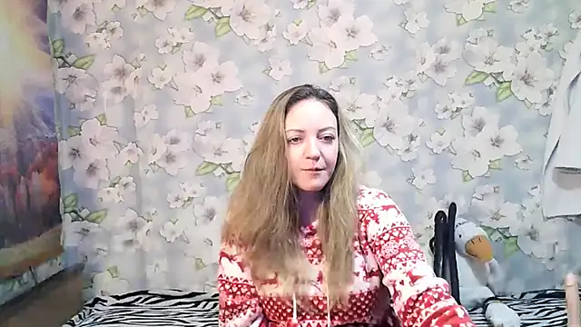 KattyLuuu online show from 25, 10, 2025