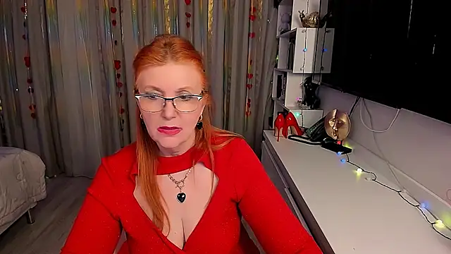 Fire-Fox-One online show from 9, 3, 2025