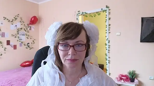 Miss Moren online show from 2, 4, 2026