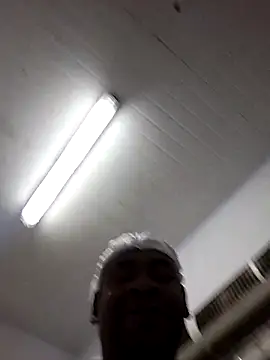 lucasquirao1234 online show from 12, 10, 2025