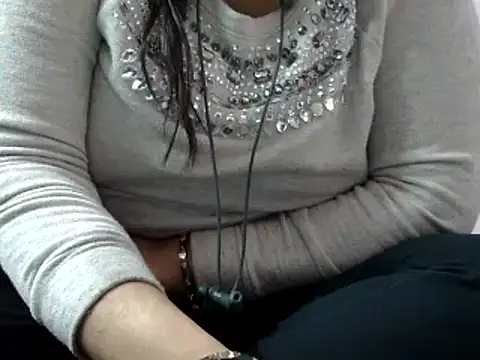 Snapshot of Housewife12 chatting on 24, 1, 2025 Housewife12 online show from 24, 1, 2025