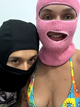 Nikki Hoee online show from 17, 10, 2025