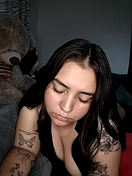 Snapshot of Ema_kraus chatting on 16, 2, 2025 Ema kraus online show from 16, 2, 2025