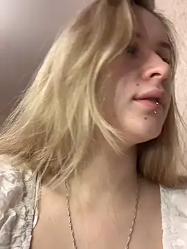 Snapshot of Sweet_white_chocolate chatting on 31, 1, 2025 Sweet white chocolate online show from 31, 1, 2025