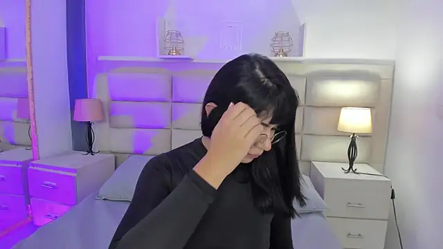 RoseCassie online show from 15, 2, 2025