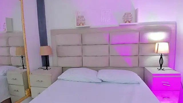 RoseCassie online show from 21, 2, 2025