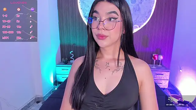 Snapshot of RoseCassie chatting on 7, 7, 2026 RoseCassie online show from 7, 7, 2026