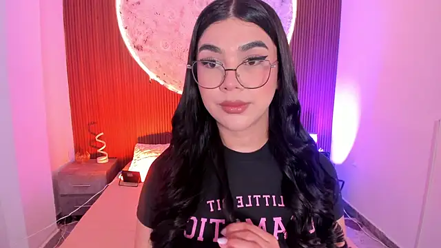 Snapshot of RoseCassie chatting on 18, 7, 2026 RoseCassie online show from 18, 7, 2026