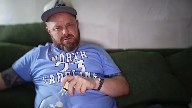 Thickirishcock850 online show from 5, 4, 2026