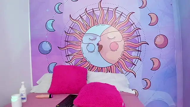 Snapshot of Mariana_16_ chatting on 8, 11, 2025 Mariana 16 online show from 8, 11, 2025