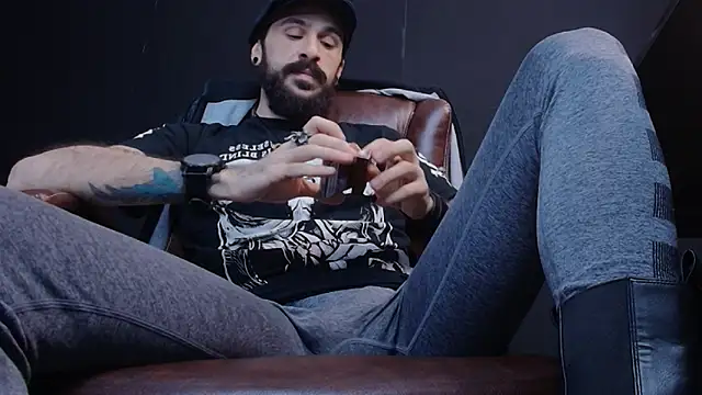 AxelColton online show from 2, 2, 2025