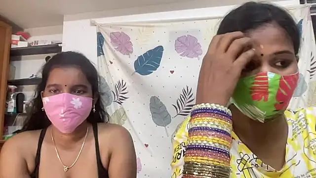 Snapshot of Tamil_Sanjana_ chatting on 18, 7, 2026 Tamil Sanjana online show from 18, 7, 2026