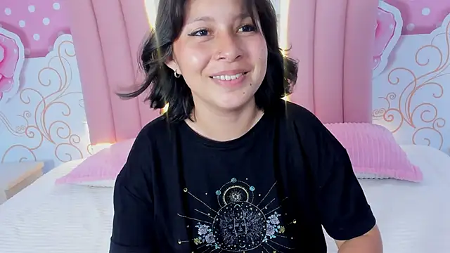 Snapshot of Lily_Martinez chatting on 22, 3, 2025 Lily Martinez online show from 22, 3, 2025