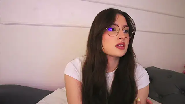 Daisha Riley online show from 6, 4, 2026