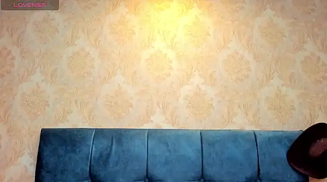 CintiaWalker online show from 20, 2, 2025