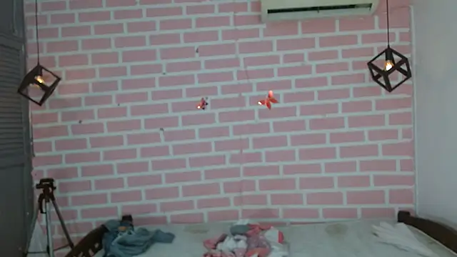 Snapshot of dani-lue chatting on 11, 9, 2025 dani-lue online show from 11, 9, 2025