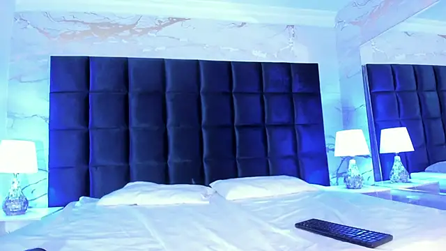 loladupont online show from 2, 2, 2026