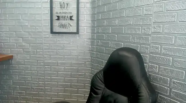 Crystal Walls online show from 9, 3, 2025