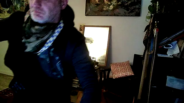 Snapshot of SilverandFox chatting on 12, 1, 2025 SilverandFox online show from 12, 1, 2025