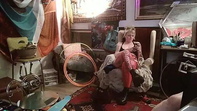 Snapshot of SilverandFox chatting on 25, 2, 2025 SilverandFox online show from 25, 2, 2025