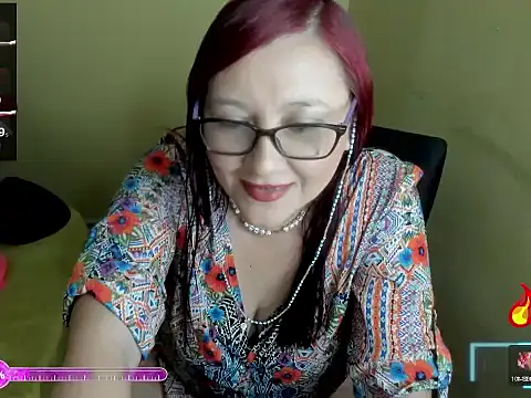 Snapshot of MilfObsession_ chatting on 14, 11, 2025 MilfObsession online show from 14, 11, 2025