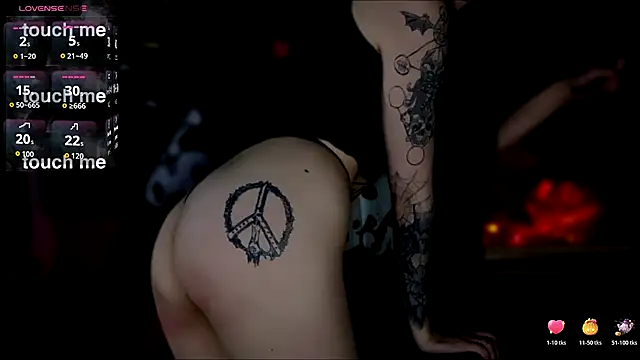 Snapshot of alexx_succubus chatting on 9, 11, 2025 alexx succubus online show from 9, 11, 2025