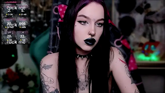 Snapshot of alexx_succubus chatting on 12, 11, 2025 alexx succubus online show from 12, 11, 2025