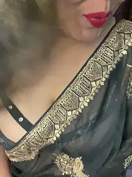 hot menka online show from 3, 2, 2025