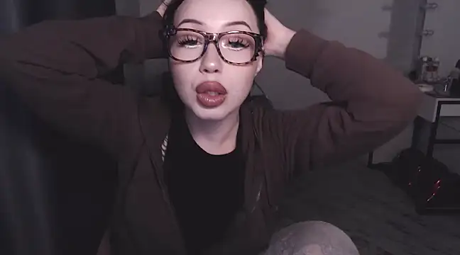 MoranaMissGod online show from 6, 1, 2025