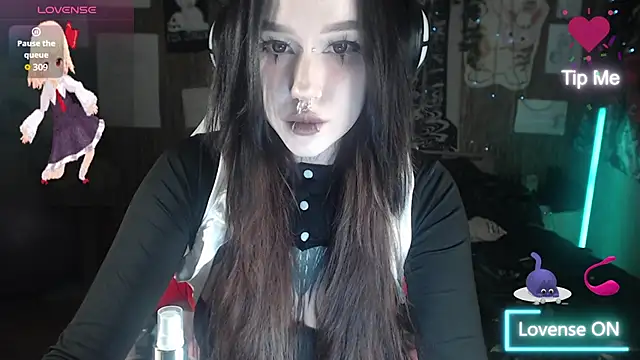 chloe crystall killer online show from 25, 4, 2026