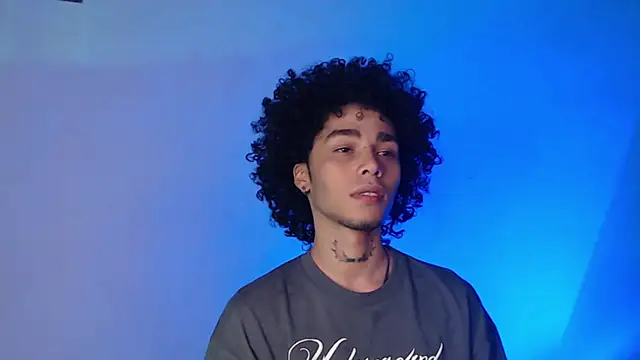 seven7xis online show from 30, 1, 2025