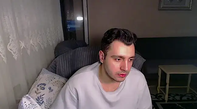 Snapshot of handsomeee04 chatting on 21, 1, 2025 handsomeee04 online show from 21, 1, 2025