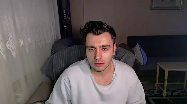 Snapshot of handsomeee04 chatting on 21, 1, 2025 handsomeee04 online show from 21, 1, 2025