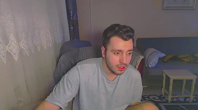 Snapshot of handsomeee04 chatting on 31, 1, 2025 handsomeee04 online show from 31, 1, 2025