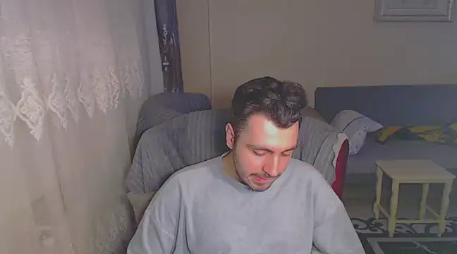 Snapshot of handsomeee04 chatting on 1, 2, 2025 handsomeee04 online show from 1, 2, 2025