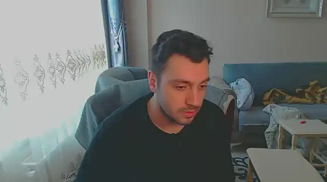 Snapshot of handsomeee04 chatting on 2, 2, 2025 handsomeee04 online show from 2, 2, 2025