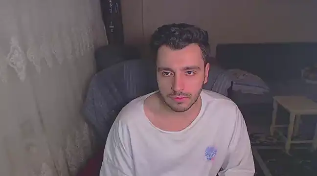 Snapshot of handsomeee04 chatting on 3, 2, 2025 handsomeee04 online show from 3, 2, 2025