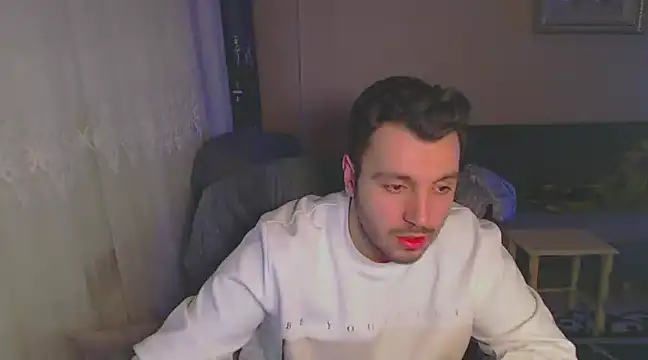 Snapshot of handsomeee04 chatting on 5, 2, 2025 handsomeee04 online show from 5, 2, 2025