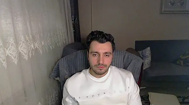 Snapshot of handsomeee04 chatting on 9, 2, 2025 handsomeee04 online show from 9, 2, 2025