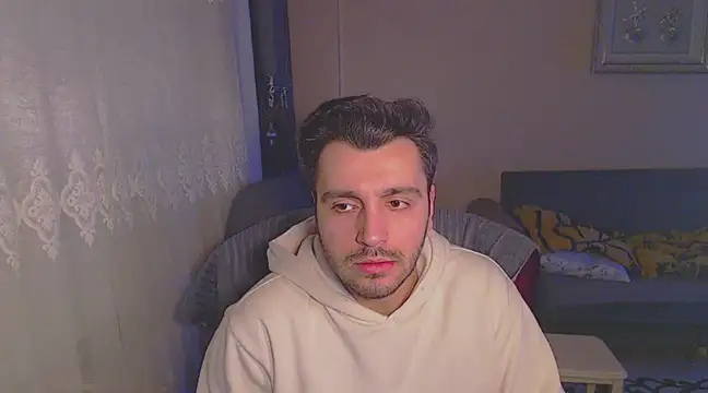 Snapshot of handsomeee04 chatting on 9, 2, 2025 handsomeee04 online show from 9, 2, 2025