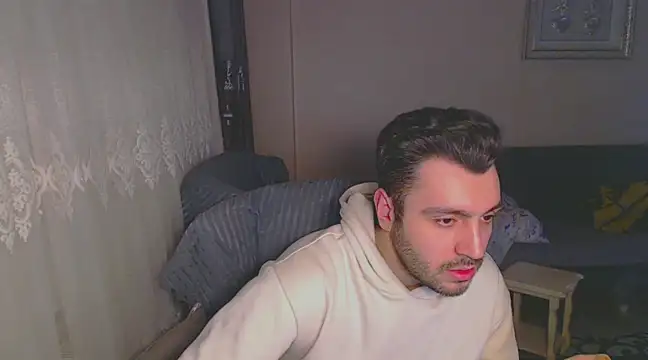 Snapshot of handsomeee04 chatting on 12, 2, 2025 handsomeee04 online show from 12, 2, 2025