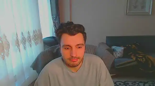 Snapshot of handsomeee04 chatting on 14, 2, 2025 handsomeee04 online show from 14, 2, 2025