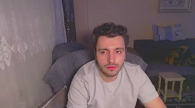 Snapshot of handsomeee04 chatting on 17, 2, 2025 handsomeee04 online show from 17, 2, 2025