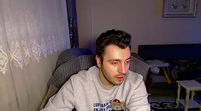 Snapshot of handsomeee04 chatting on 21, 2, 2025 handsomeee04 online show from 21, 2, 2025