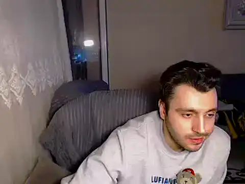 Snapshot of handsomeee04 chatting on 22, 2, 2025 handsomeee04 online show from 22, 2, 2025