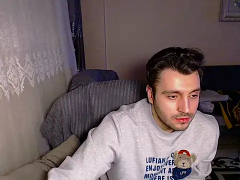 Snapshot of handsomeee04 chatting on 22, 2, 2025 handsomeee04 online show from 22, 2, 2025