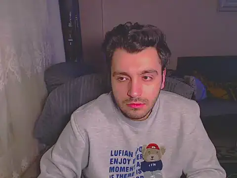 Snapshot of handsomeee04 chatting on 23, 2, 2025 handsomeee04 online show from 23, 2, 2025